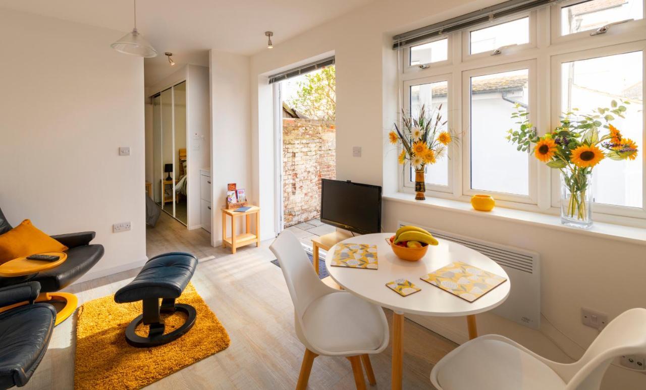The Bakehouse Apartment Уърдинг Екстериор снимка